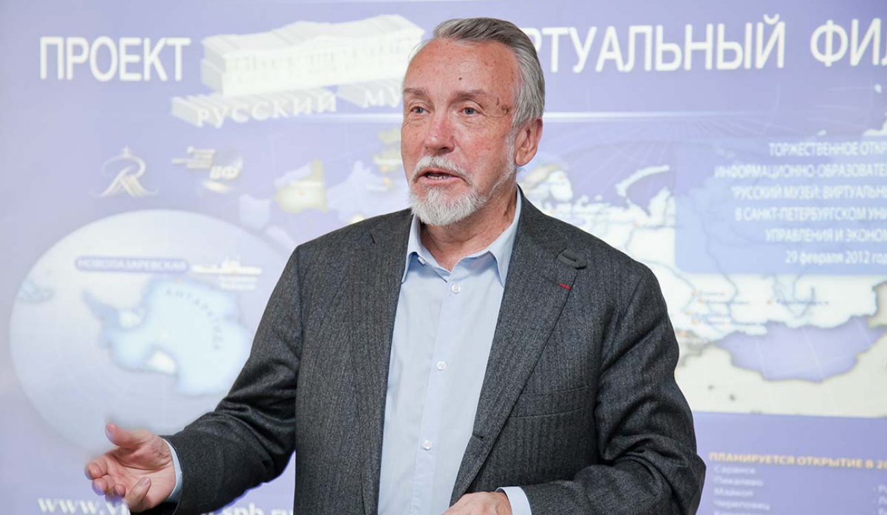 Выпускников СПбУТУиЭ поздравил директор Государственного Русского музея Владимир Гусев