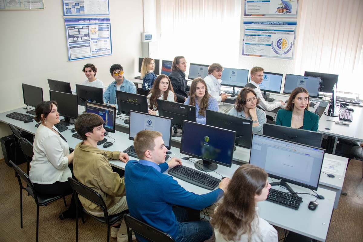 Вниманию первокурсников! На сайте опубликована Памятка первокурснику