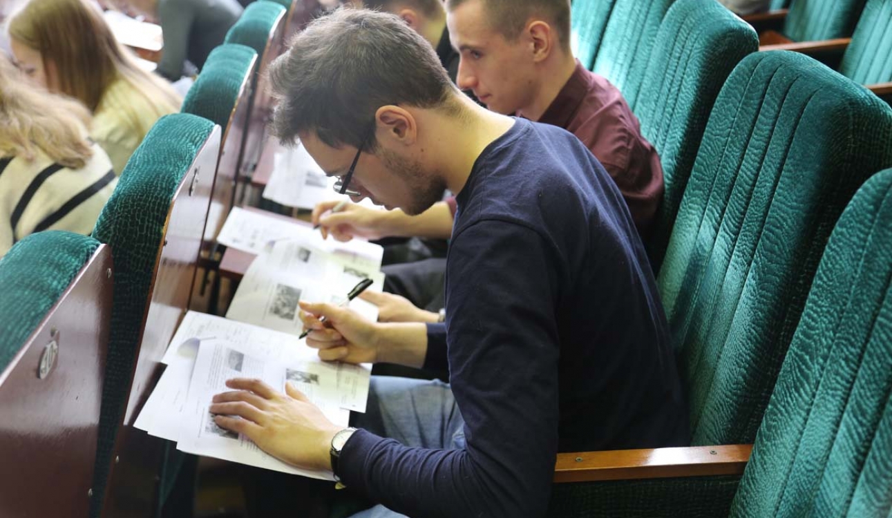Юбилейный Диктант Победы написали в СПбУТУиЭ