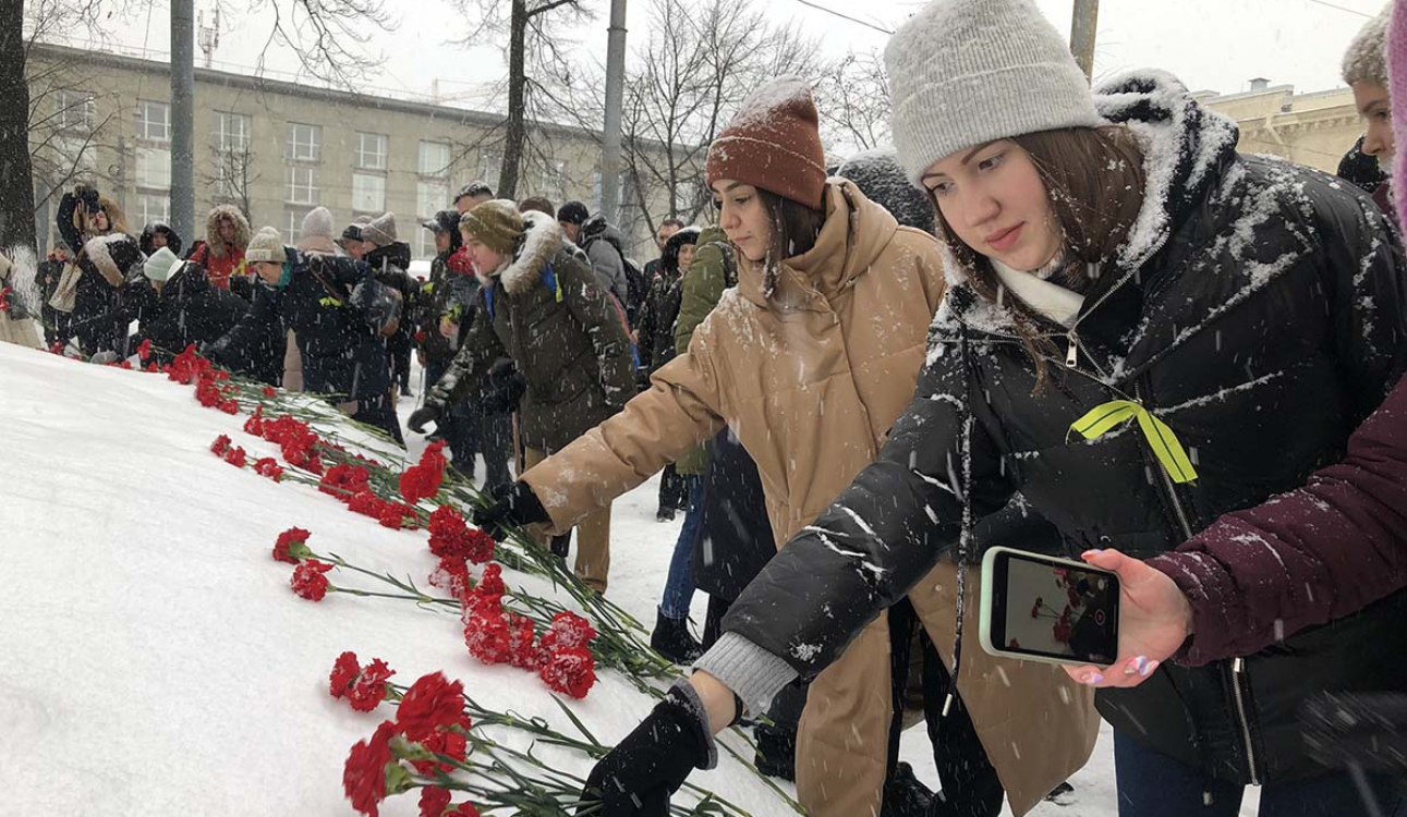 27 января: вся страна помнит и чтит подвиг Ленинграда