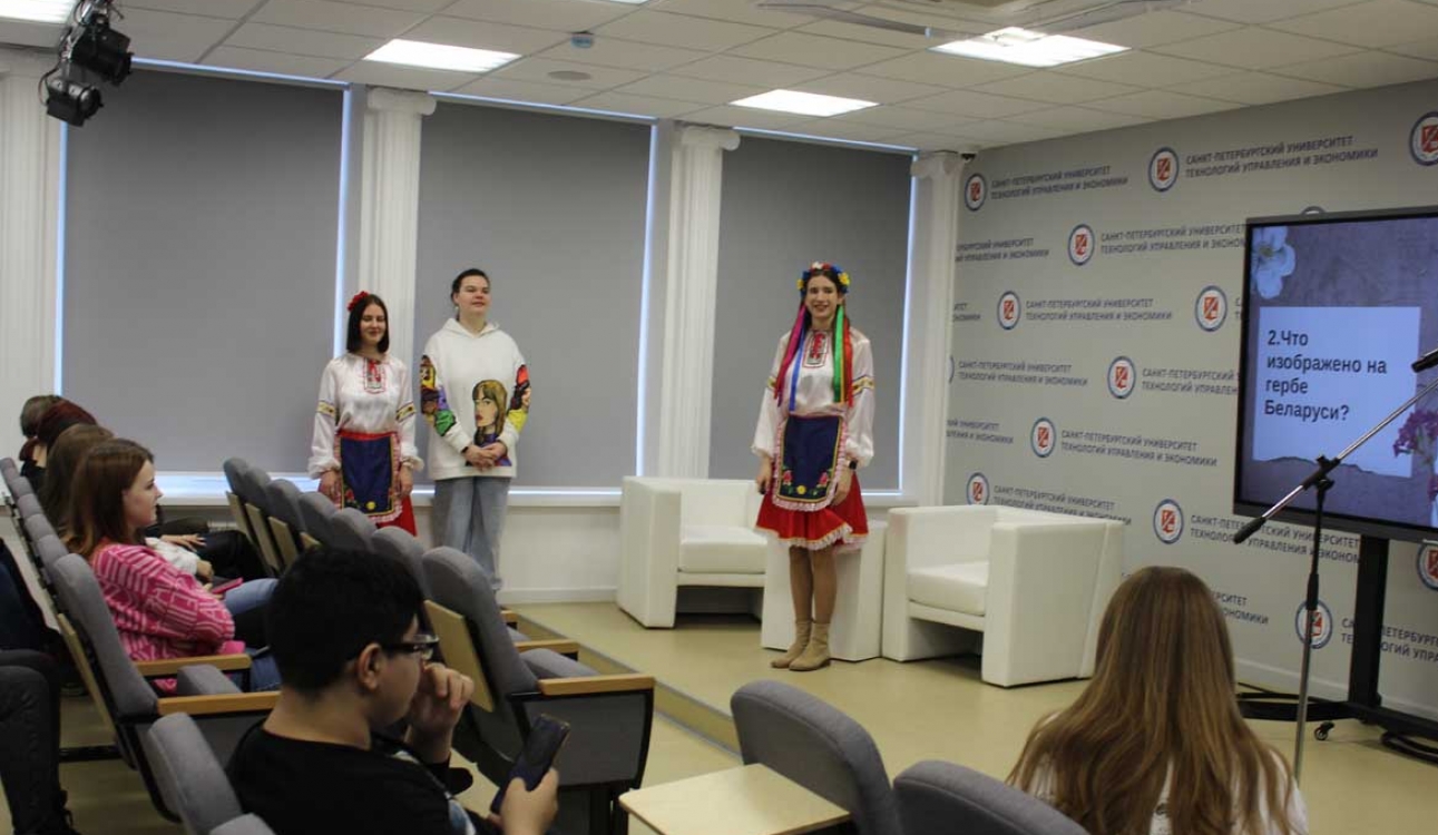 День Республики Беларусь организовали студенты вуза-партнера