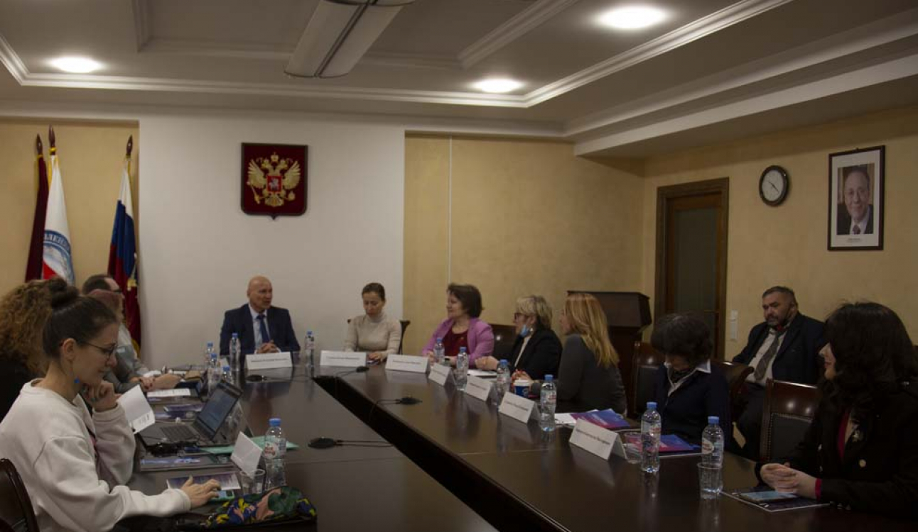 Современное состояние и перспективы развития рекламы, PR и медиа обсудили на конференции в СПбУТУиЭ