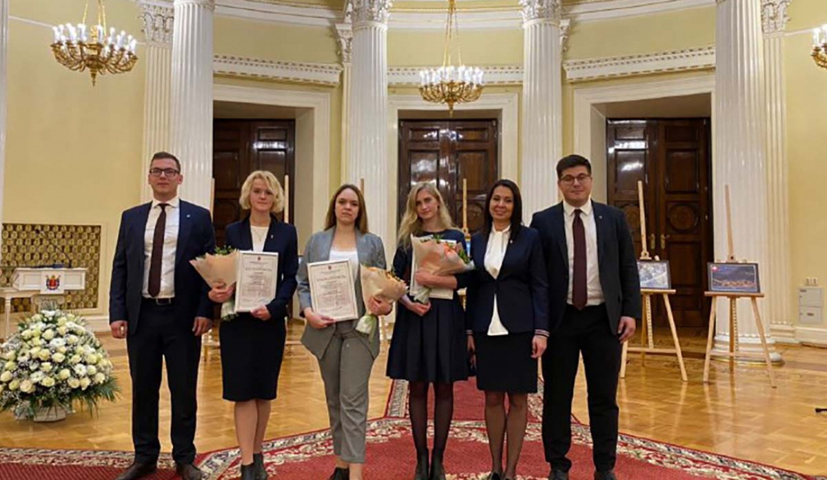 Студентке СПбУТУиЭ вручили Благодарность председателя Законодательного Собрания Санкт-Петербурга