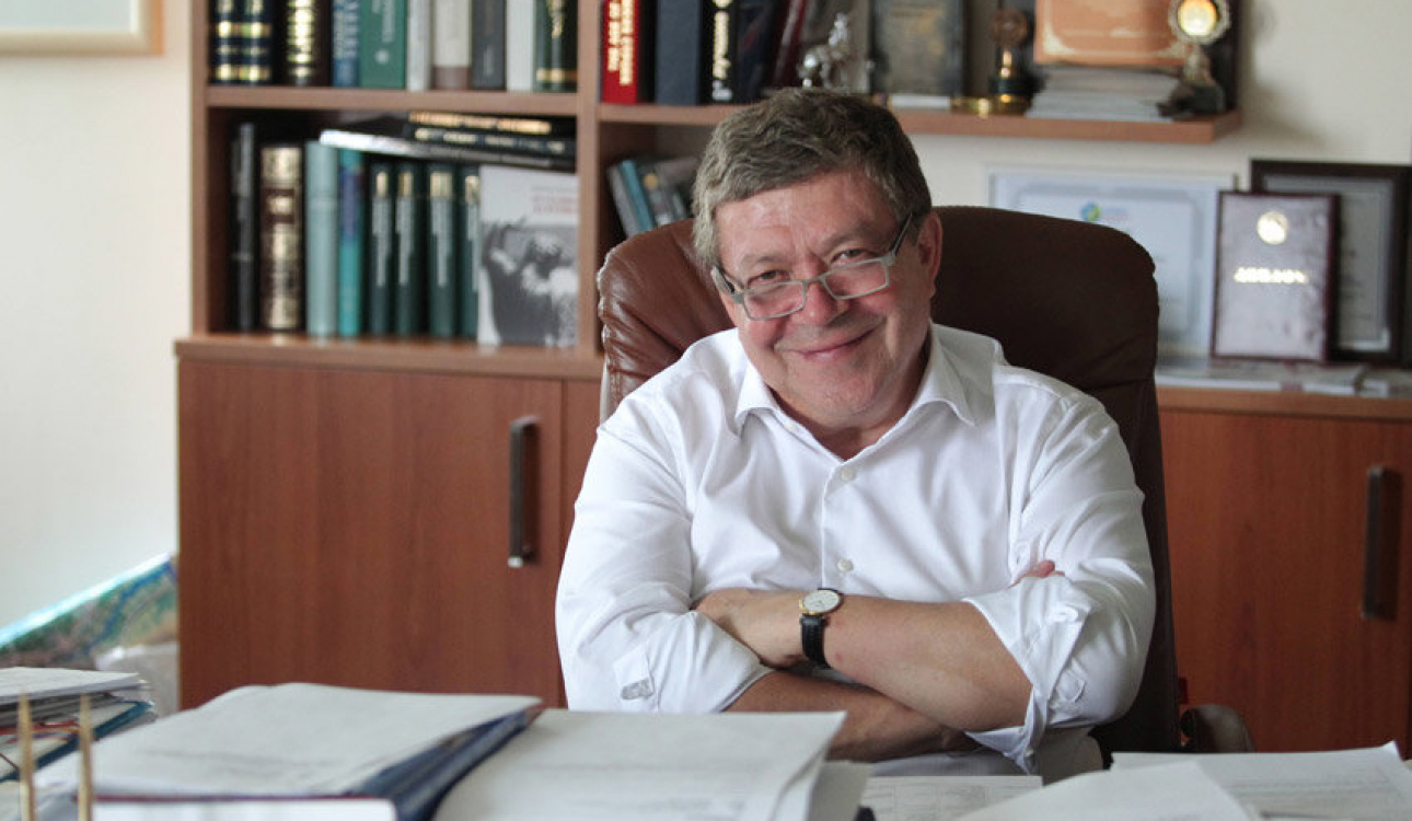 26 февраля – юбилей академика РАН, почетного профессора СПбУТУиЭ Руслана Гринберга