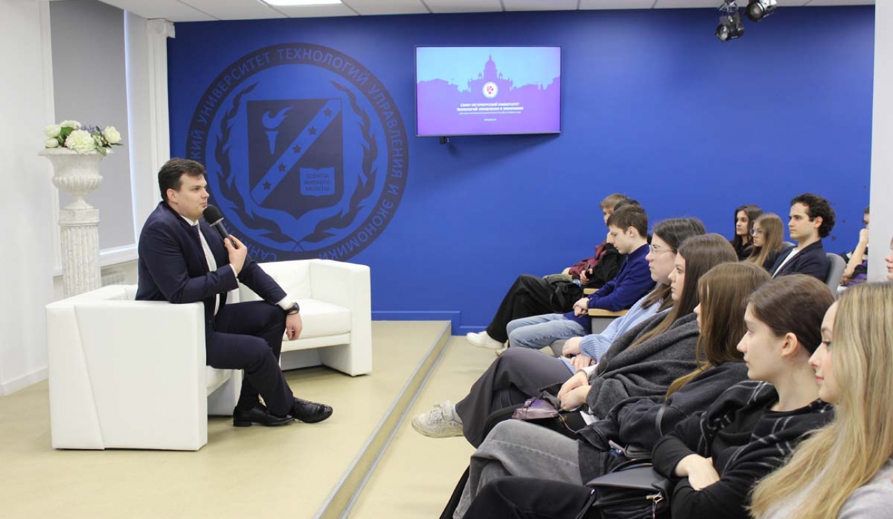 Гость университета Иван Есипов: «Главное – не быть безучастными»