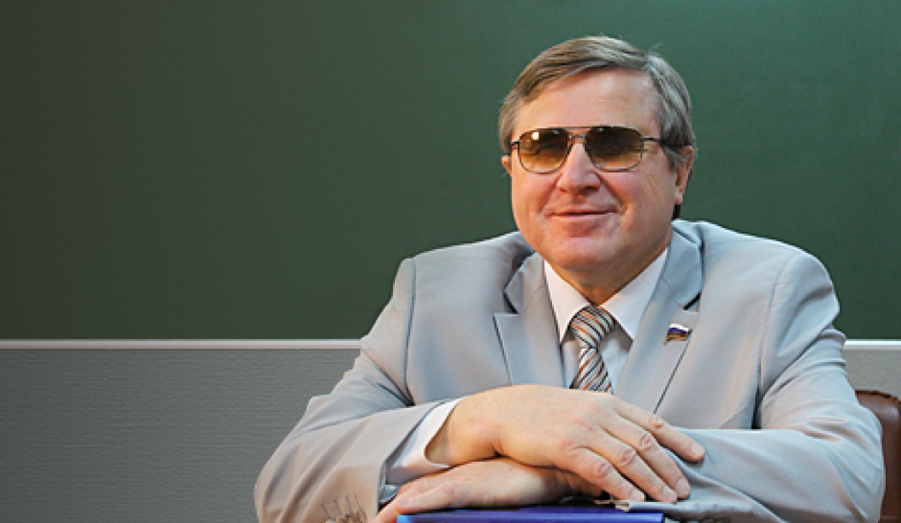 С наступающим днем Великой Победы!