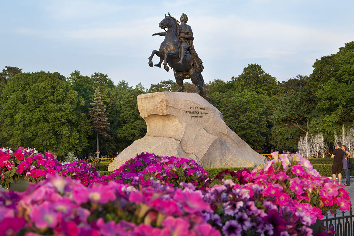 К 354-летию со Дня рождения основателя Санкт-Петербурга Петра Великого