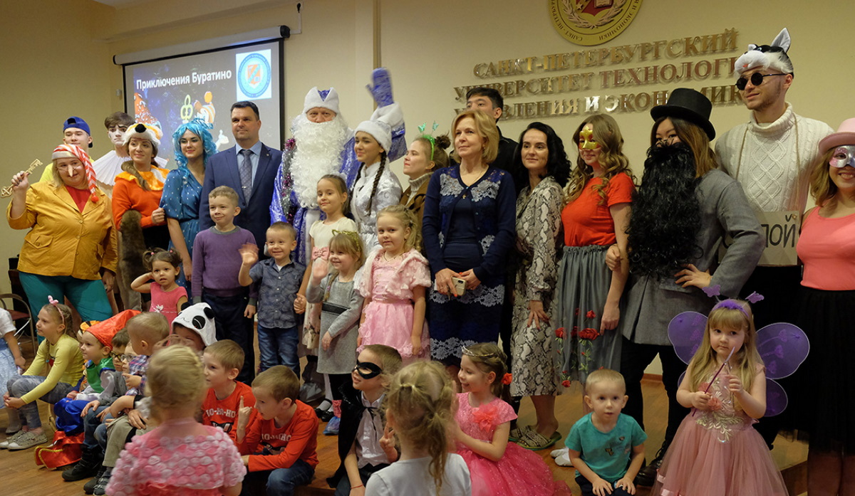 Университет спешит на помощь