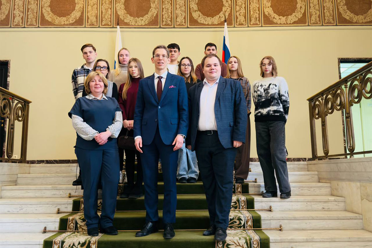 Студенты Юридического института СПбУТУиЭ глубоко изучают специфику практической реализации законодательства