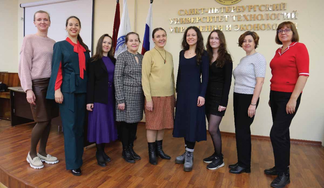 С Международным днём переводчика!