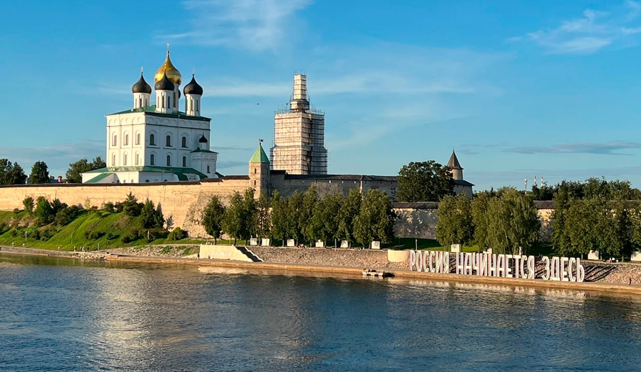 #Студтуризм: из Петербурга в Псков