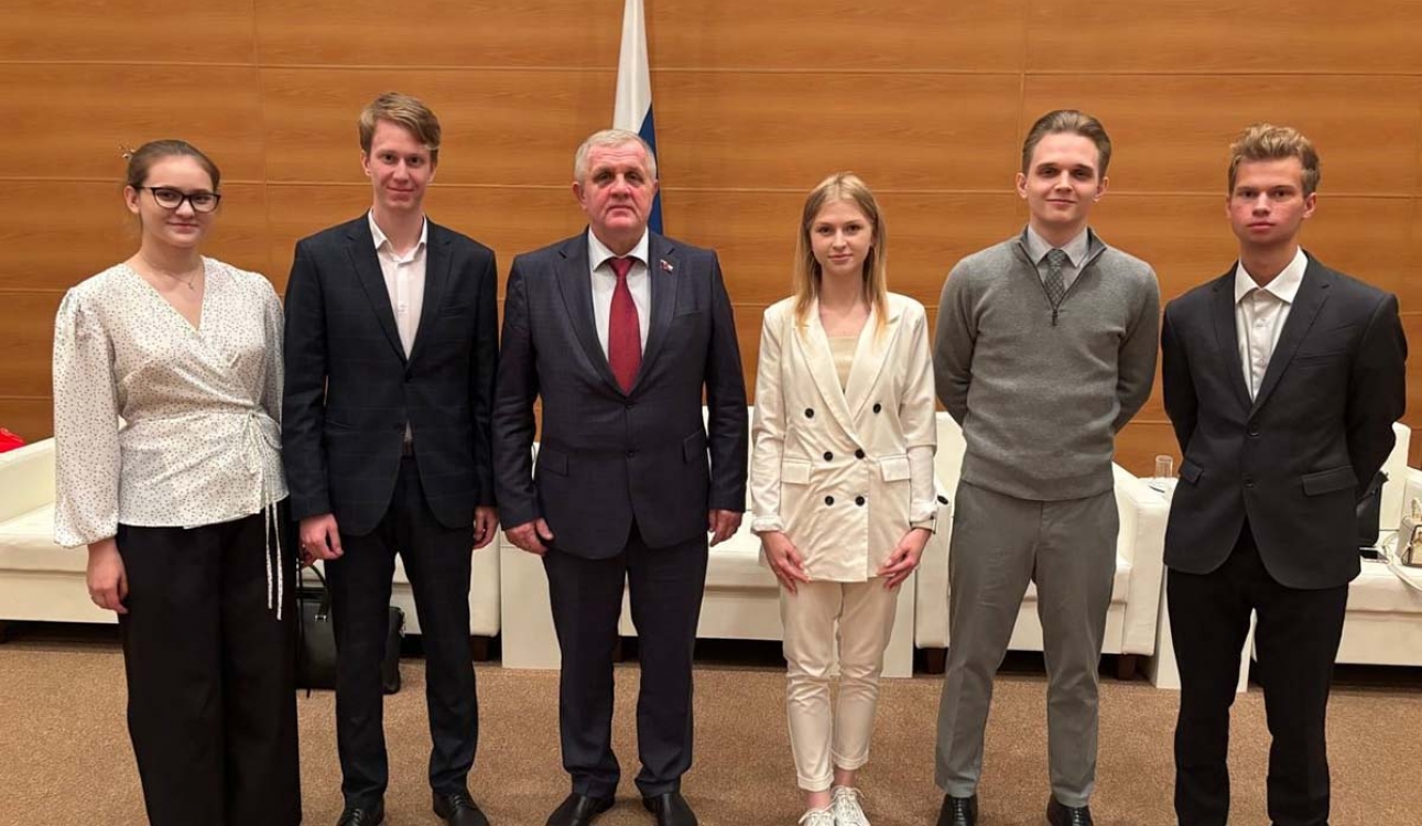 Практика в Госдуме помогает студентам СПбУТУиЭ стать конкурентоспособными специалистами