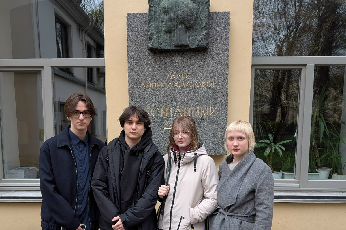 Студенты прикоснулись к творчеству Анны Ахматовой