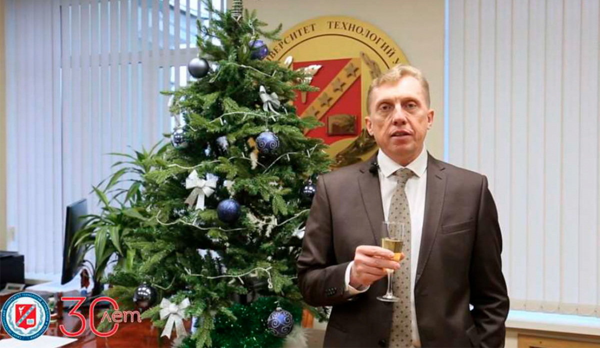Ведь на то и Новый год, чтобы петь и веселиться!