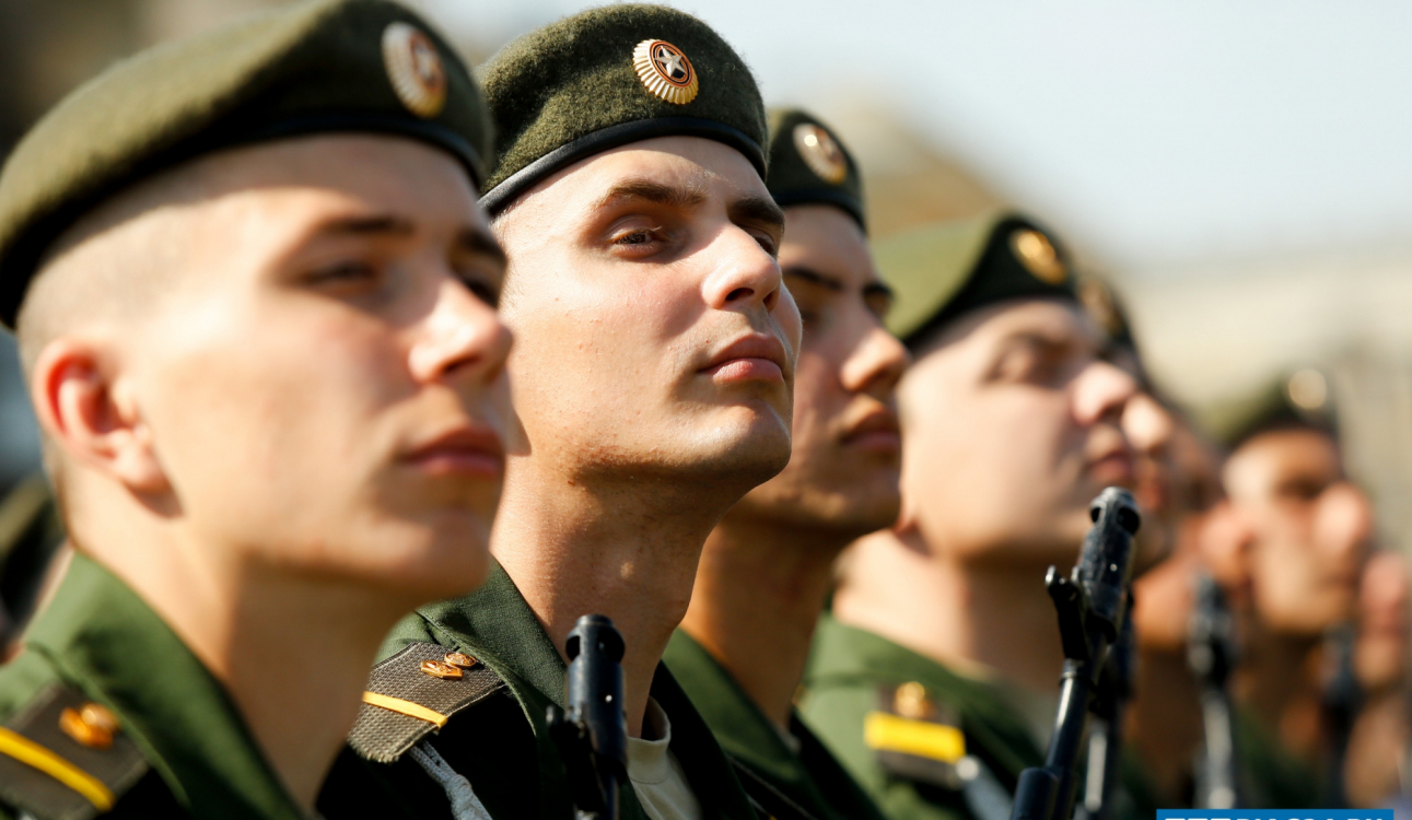 Выпускникам предлагают службу по контракту
