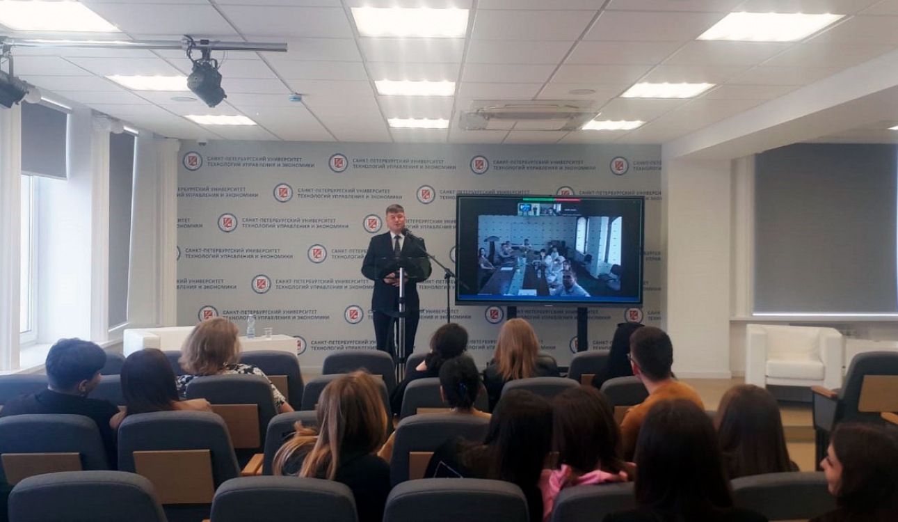Узбекские студенты познакомились с культурным наследием России