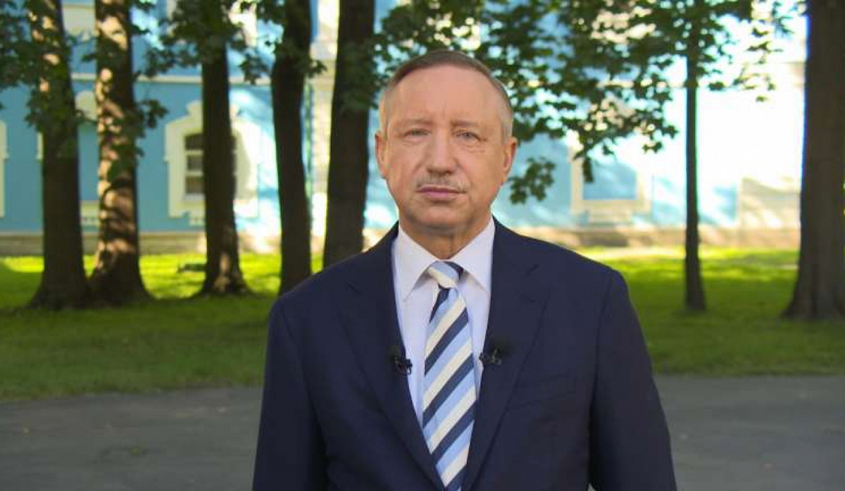 Губернатор Санкт-Петербурга Александр Беглов поздравил первокурсников СПбУТУиЭ с Днем знаний