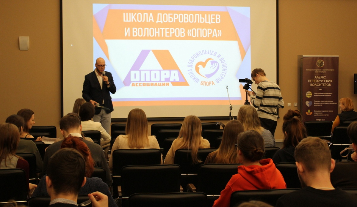 Волонтеры СПбУТУиЭ станут опорой музеев города