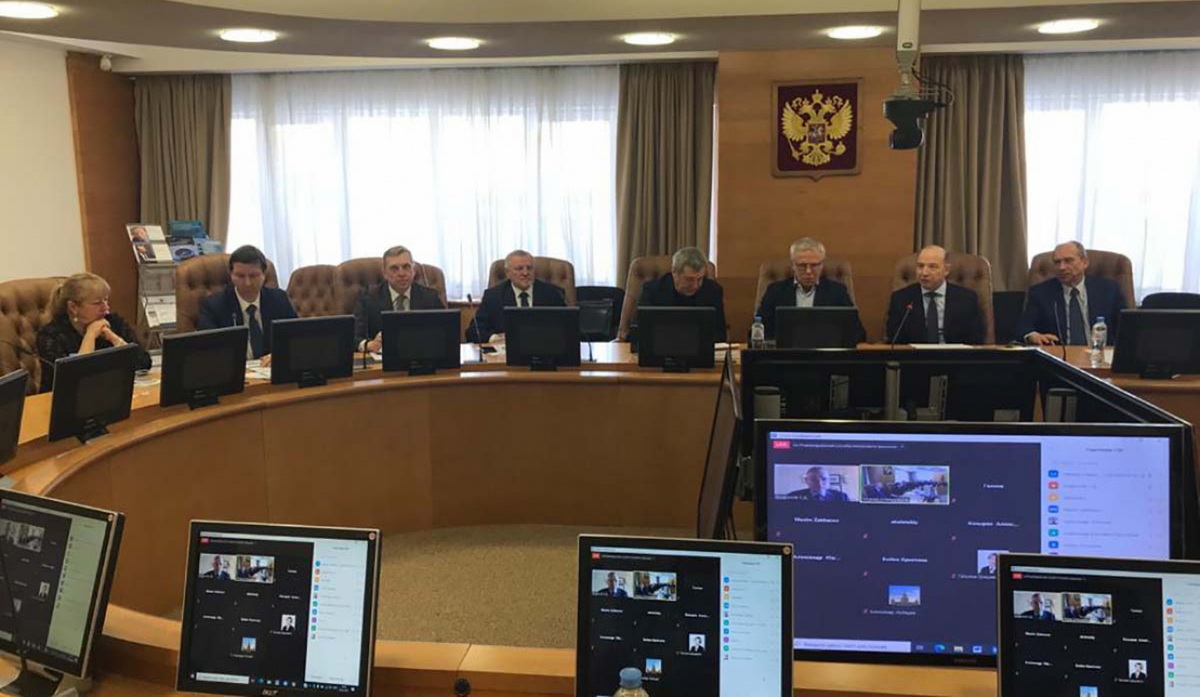 Теорию и практику стратегирования обсудили в рамках тематической сессии