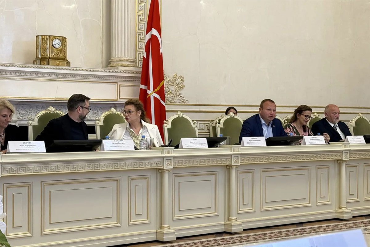 Итоговое заседание профильной комиссии по туристической индустрии Законодательного Собрания Санкт‑Петербурга: векторы развития отрасли