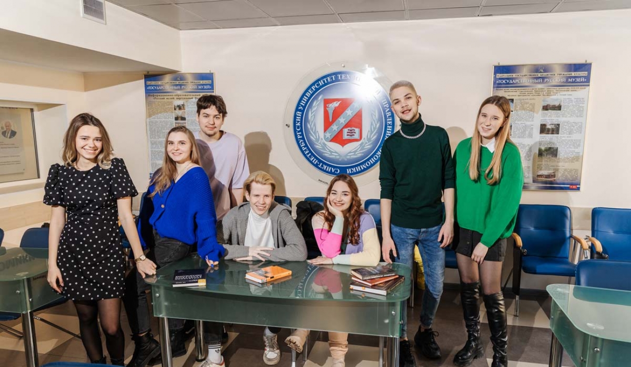 В университет приглашаются креативные, творческие, спортивные!