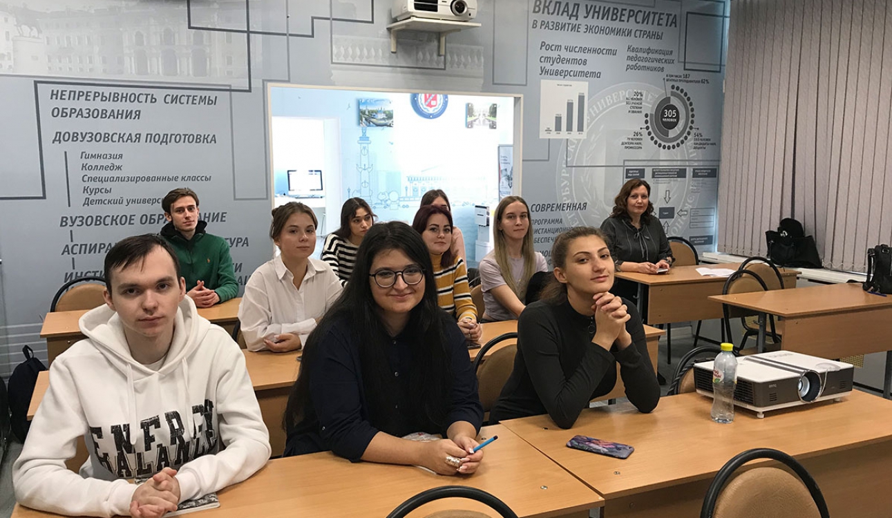 Программа «Диалог с искусством» для третьекурсников