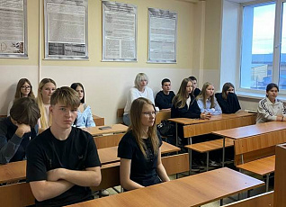 Информационный час: День воинской славы России. День разгрома советскими войсками немецко-фашистских войск в битве за Кавказ